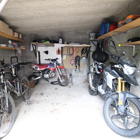 3 Chambres - Tres Grand Jardin Privee - Terrasse Privee - Garage Velo Et Moto - Parking Voiture Privee Dans La Propriete - Gere Par Presta-Zen'Services Thierville-sur-Meuse Esterno foto